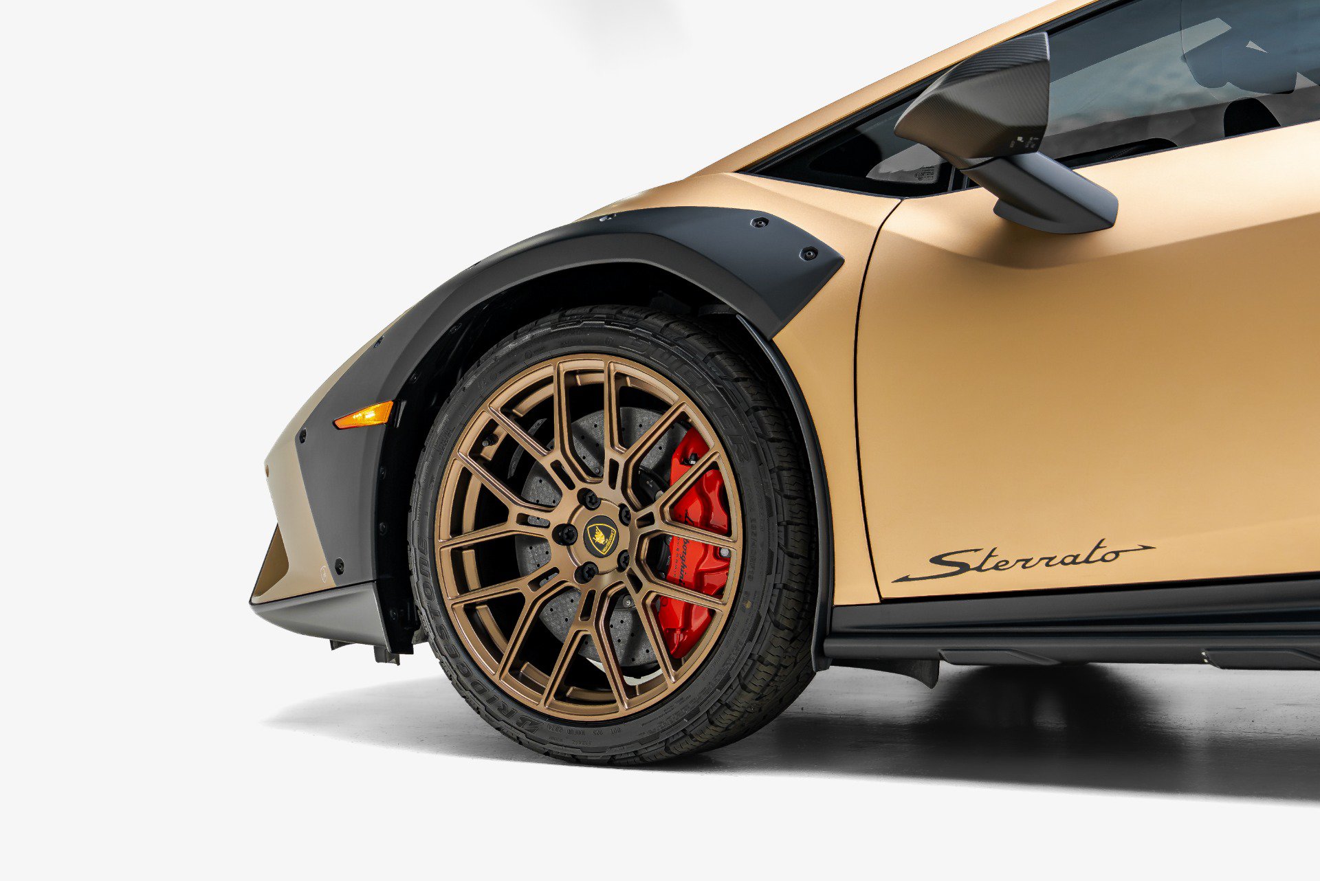 Used 2024 Lamborghini Huracan Sterrato AWD/4WD image 40