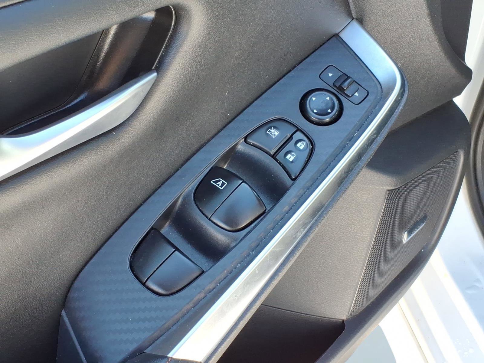 Used 2023 Nissan Sentra SR w/ SR Premium Package FWD image 13