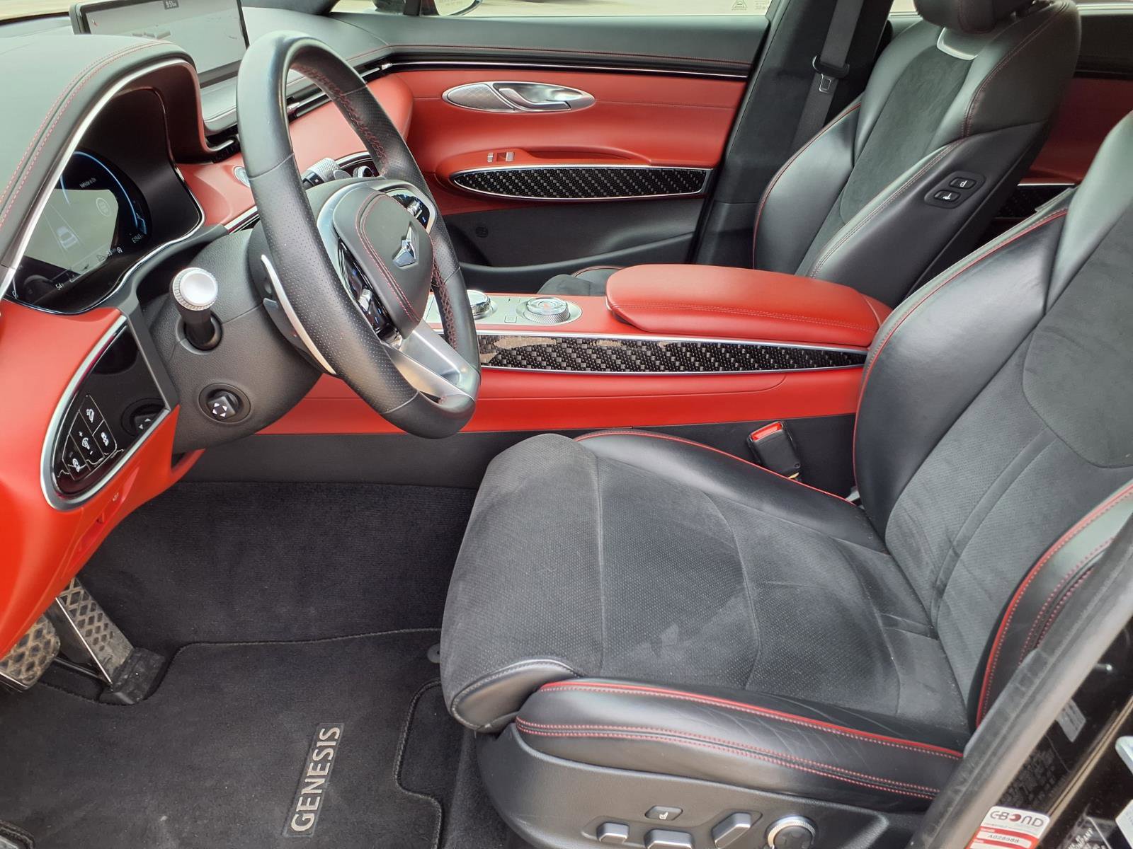 Used 2022 Genesis GV70 3.5T Sport w/ Sport Prestige Package image 14