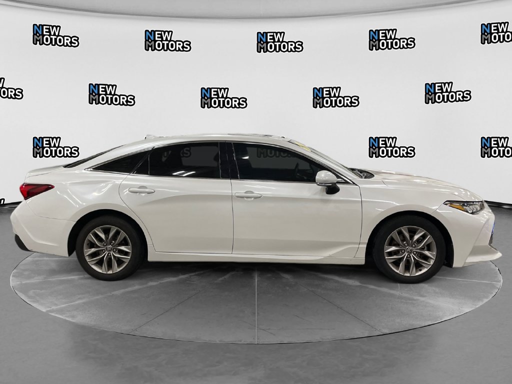 Used 2021 Toyota Avalon XLE w/ Moonroof Package FWD image 6