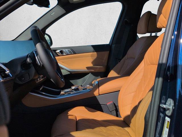 New 2026 BMW X5 xDrive50e image 4