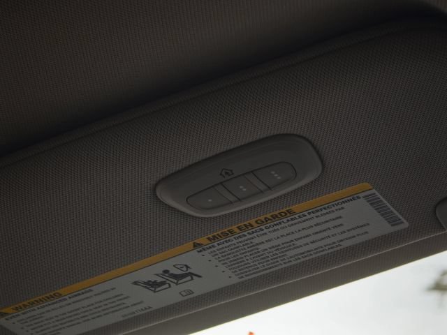 Used 2021 Chrysler Pacifica Limited FWD image 23