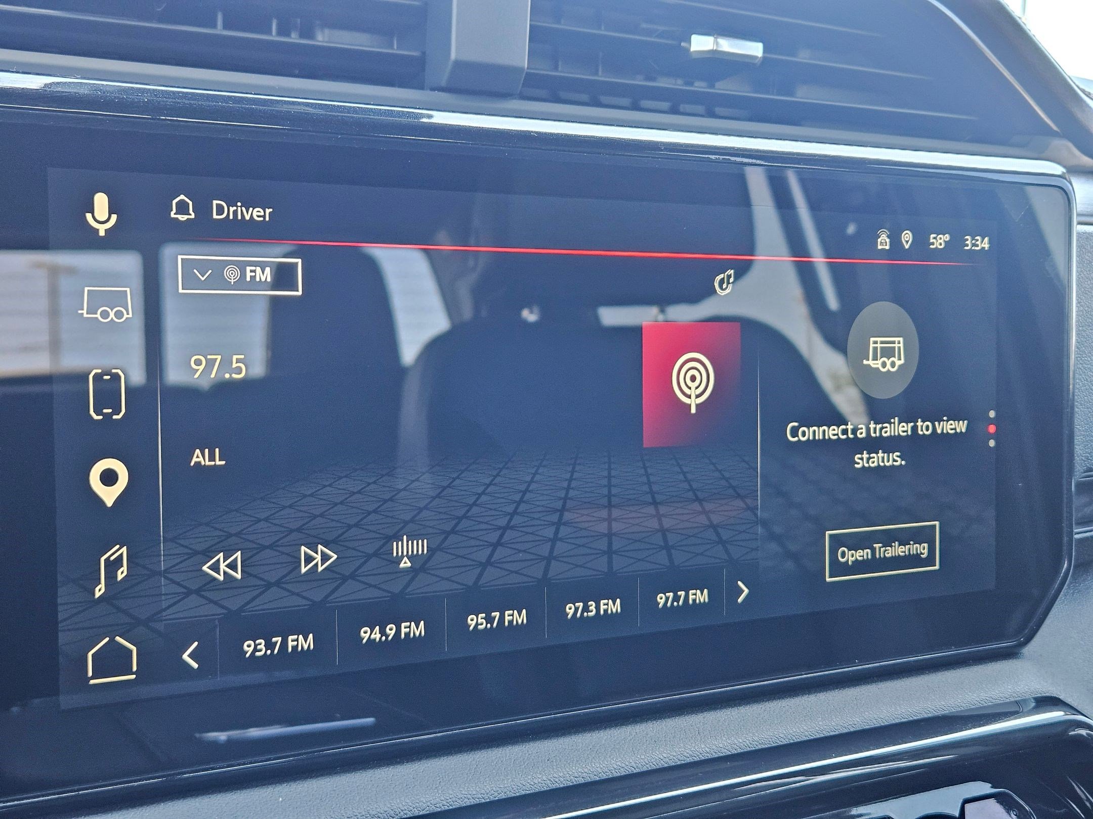 Used 2025 GMC Sierra 2500 AT4 image 23