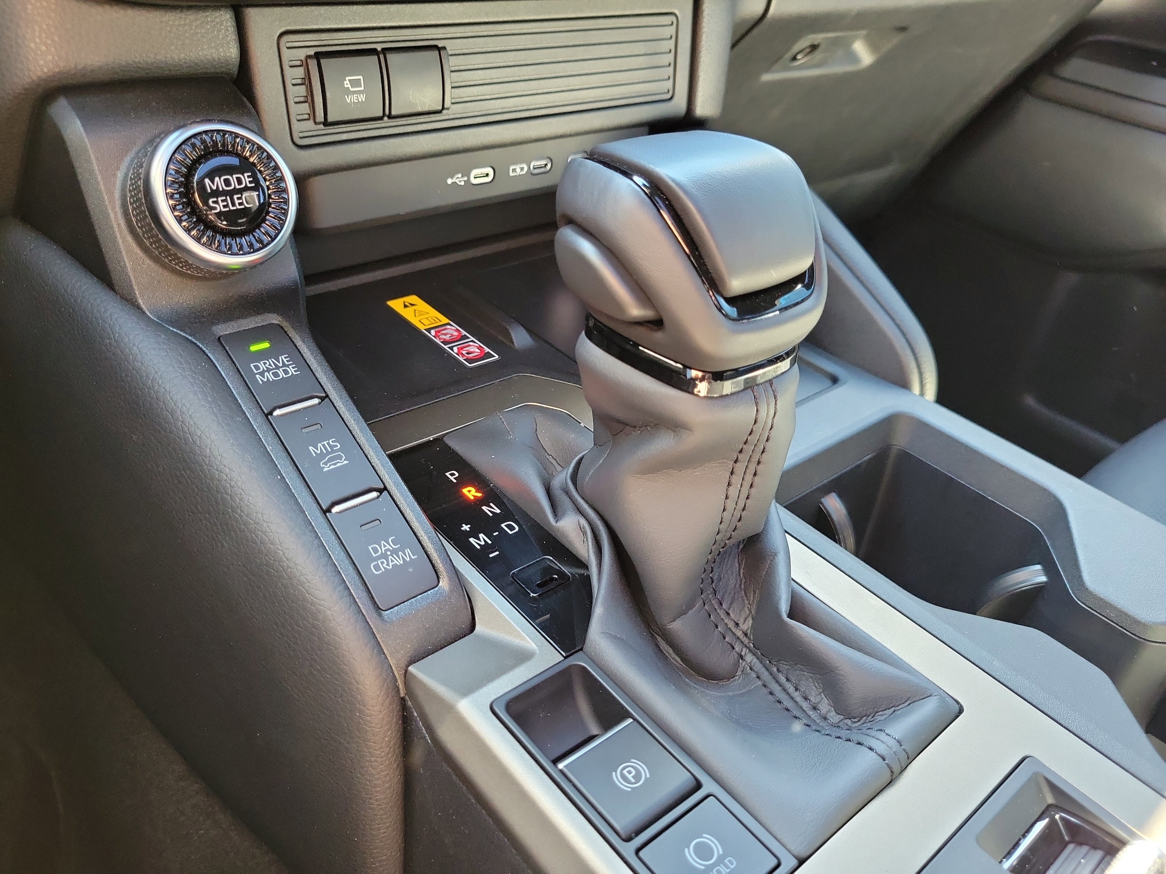 Used 2025 Toyota Land Cruiser image 28