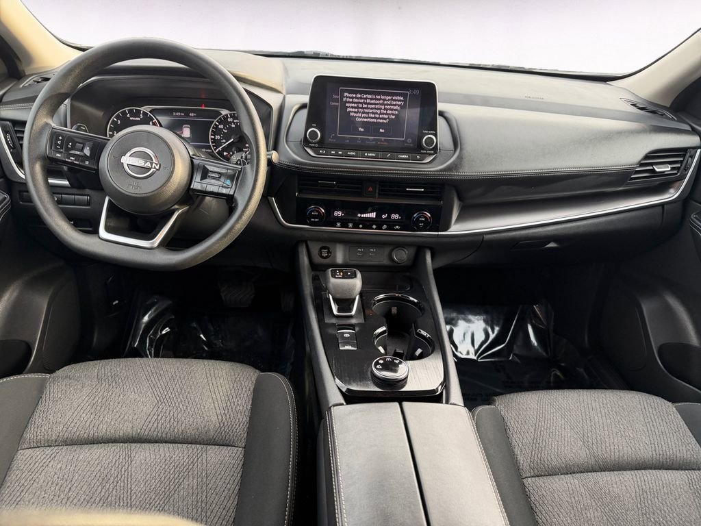 Used 2024 Nissan Rogue SV image 10