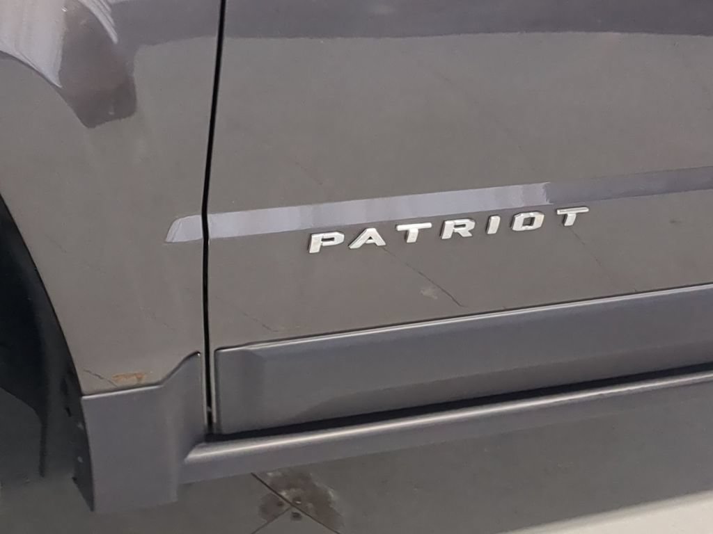Used 2017 Jeep Patriot High Altitude FWD image 16