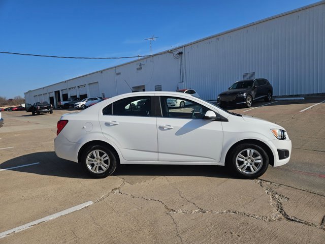 Used 2015 Chevrolet Sonic LT image 3
