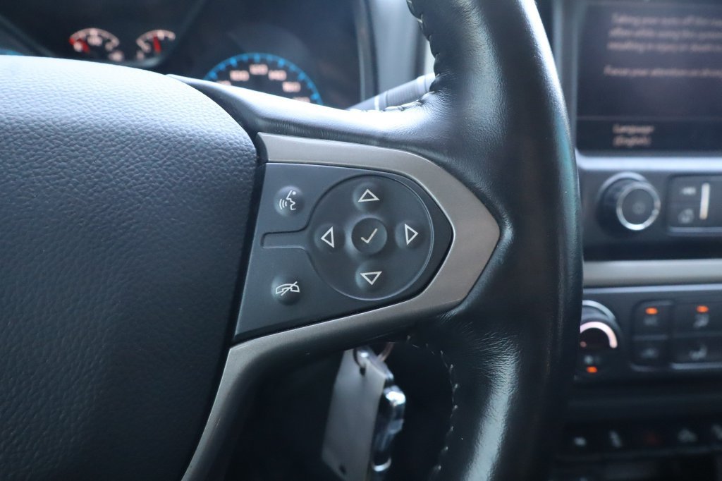 Used 2019 Chevrolet Colorado Z71 w/ Z71 Midnight Edition AWD/4WD image 23