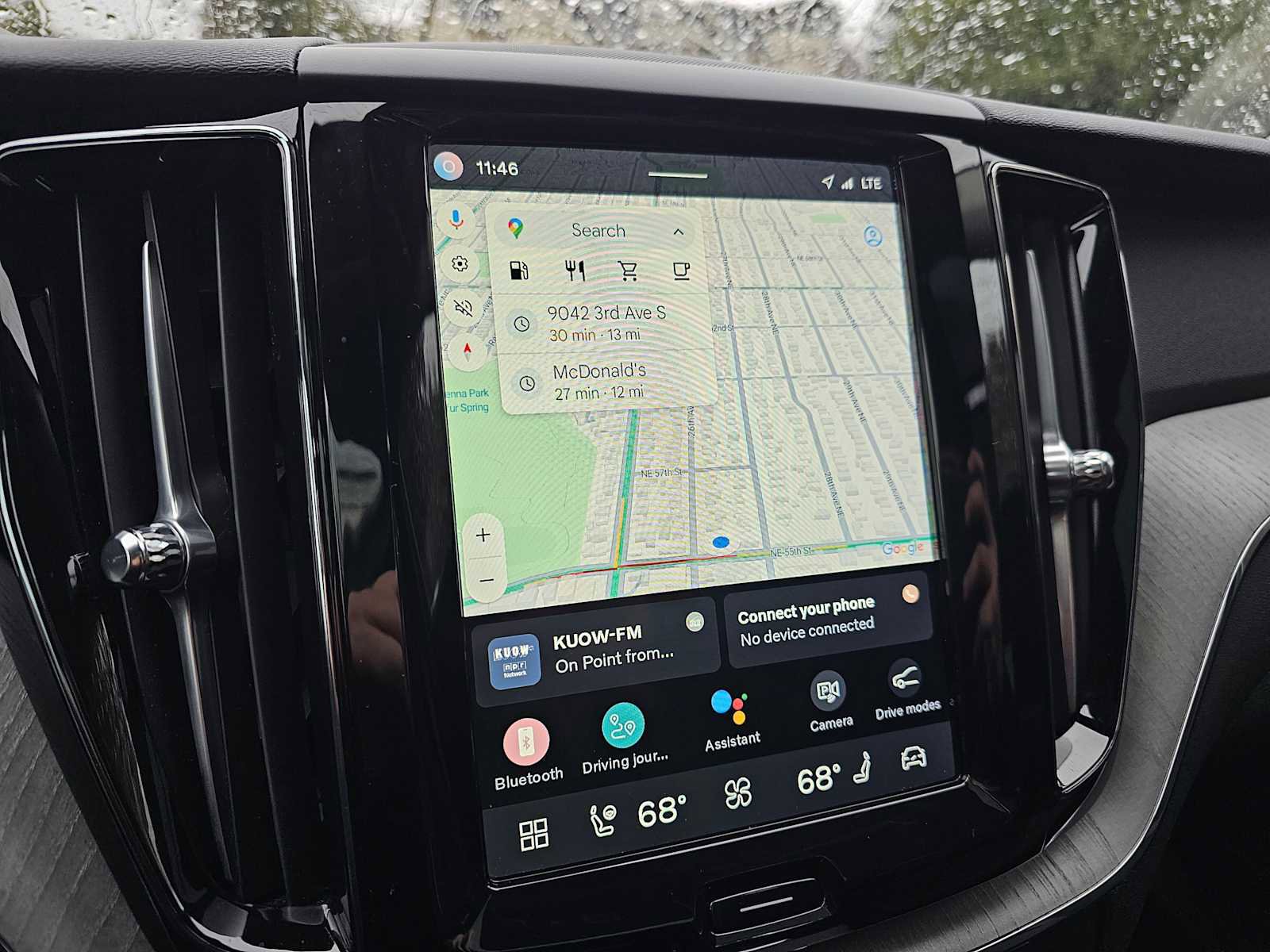 Used 2025 Volvo XC60 B5 Plus w/ Protection Package Premier image 31