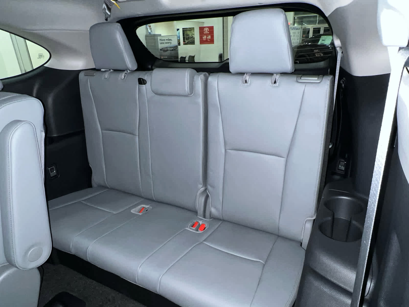 New 2026 Toyota Highlander Limited image 14