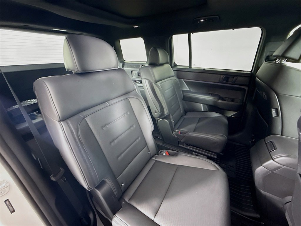 Used 2025 Hyundai Santa Fe Calligraphy image 27