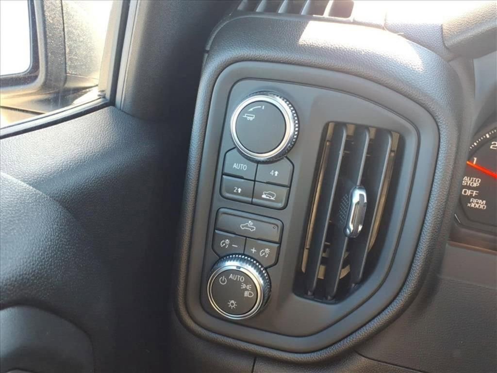 New 2026 GMC Sierra 1500 Pro w/ Graphite Edition image 17