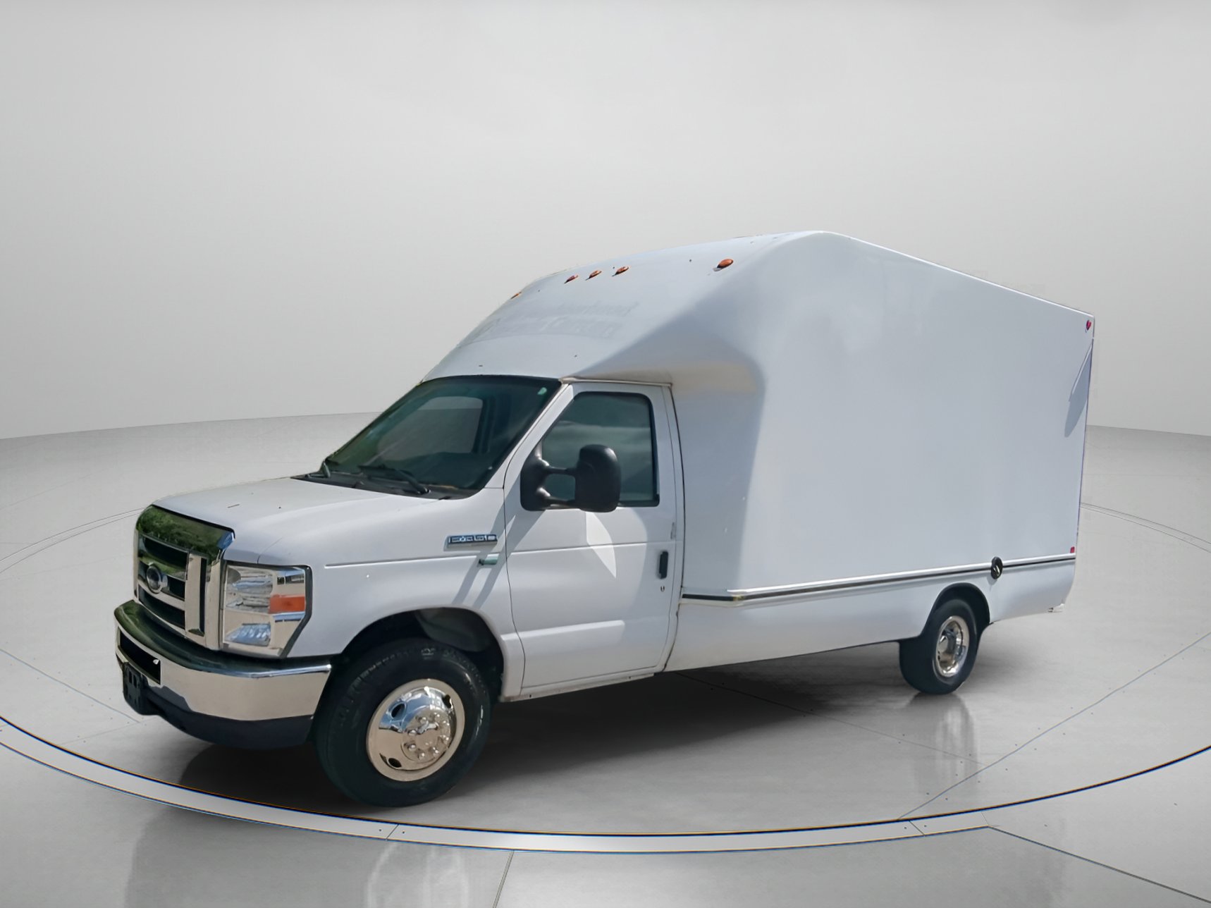 Used 2019 Ford E-350 and Econoline 350 Super Duty RWD image 12