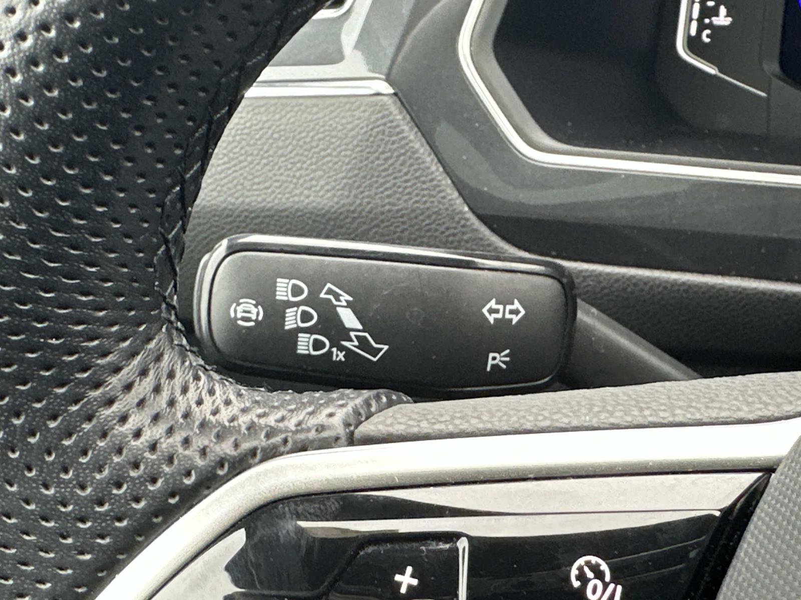 Used 2022 Volkswagen Tiguan SEL R-Line image 26