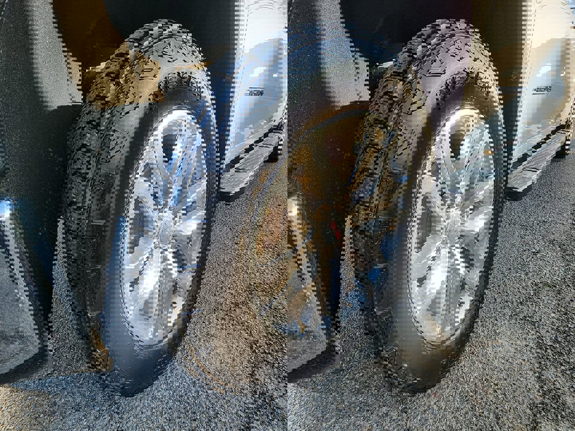 Used 2021 GMC Sierra 1500 SLT w/ SLT Premium Plus Package image 18