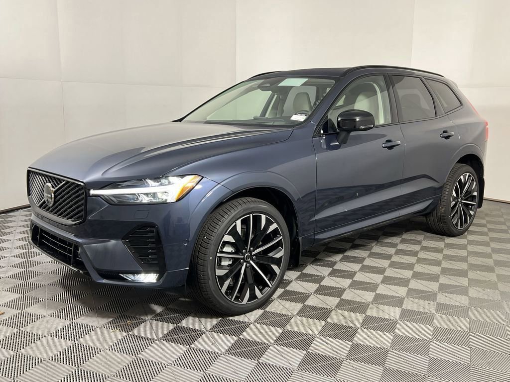 New 2026 Volvo XC60 B5 Ultra w/ Climate Package image 4