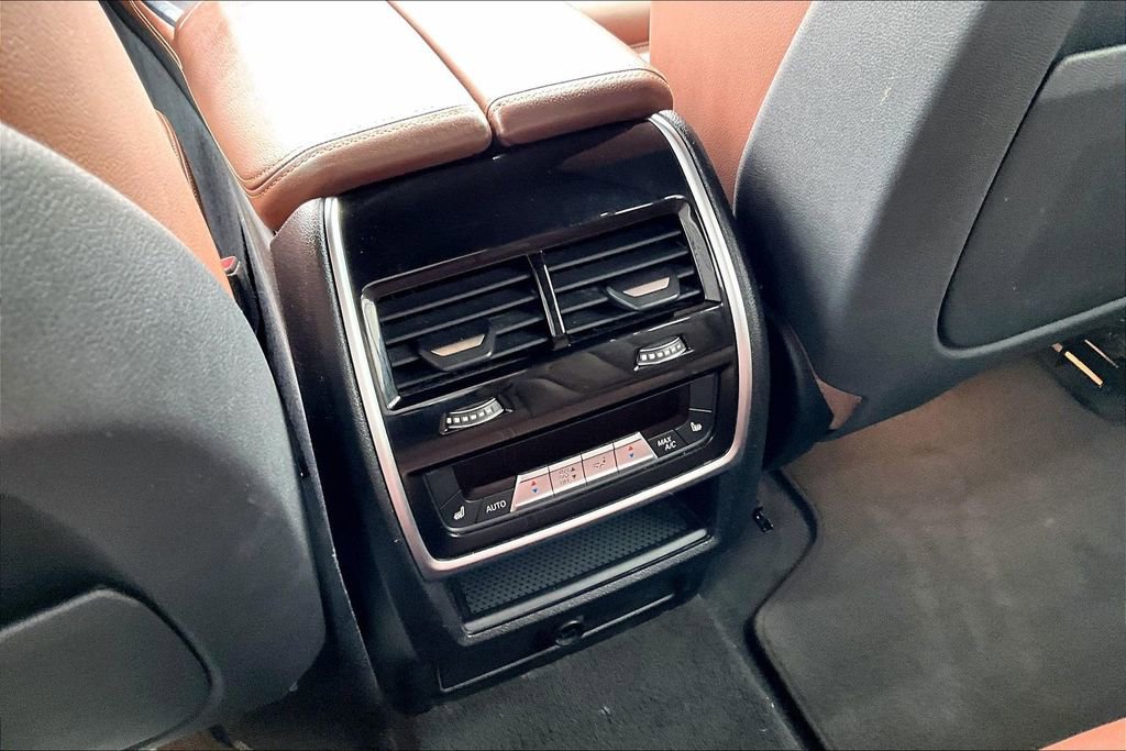 Used 2019 BMW X5 xDrive40i w/ Premium Package 2 AWD/4WD image 23