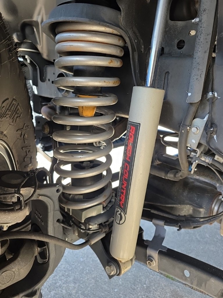 Used 2021 Jeep Gladiator Sport image 2