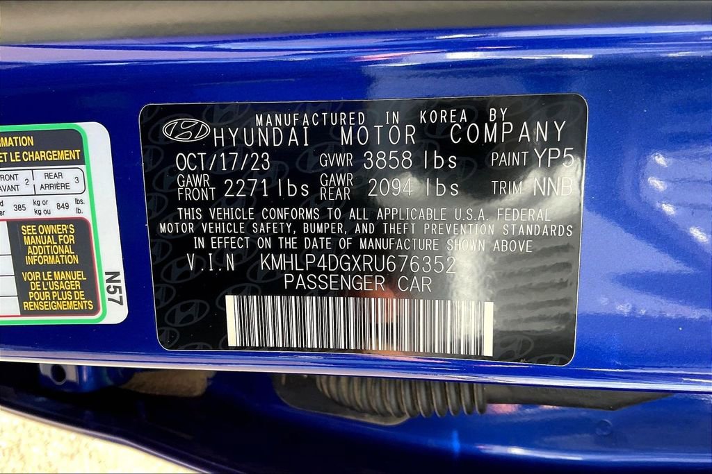 Used 2024 Hyundai Elantra Limited image 20