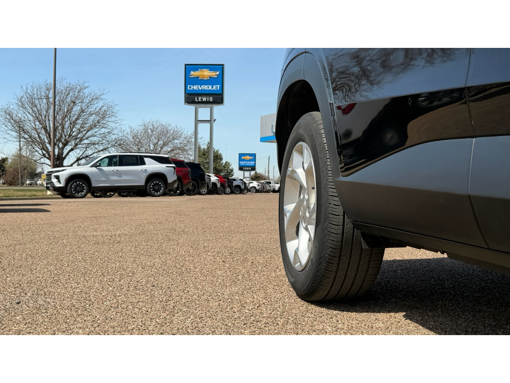 Certified 2024 Chevrolet Trax LS w/ LS Convenience Package FWD image 8