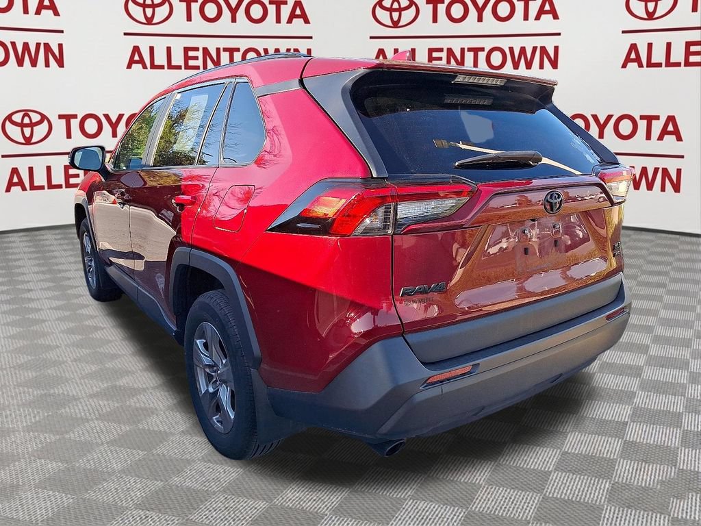 Used 2024 Toyota RAV4 XLE w/ Convenience Package AWD/4WD image 4