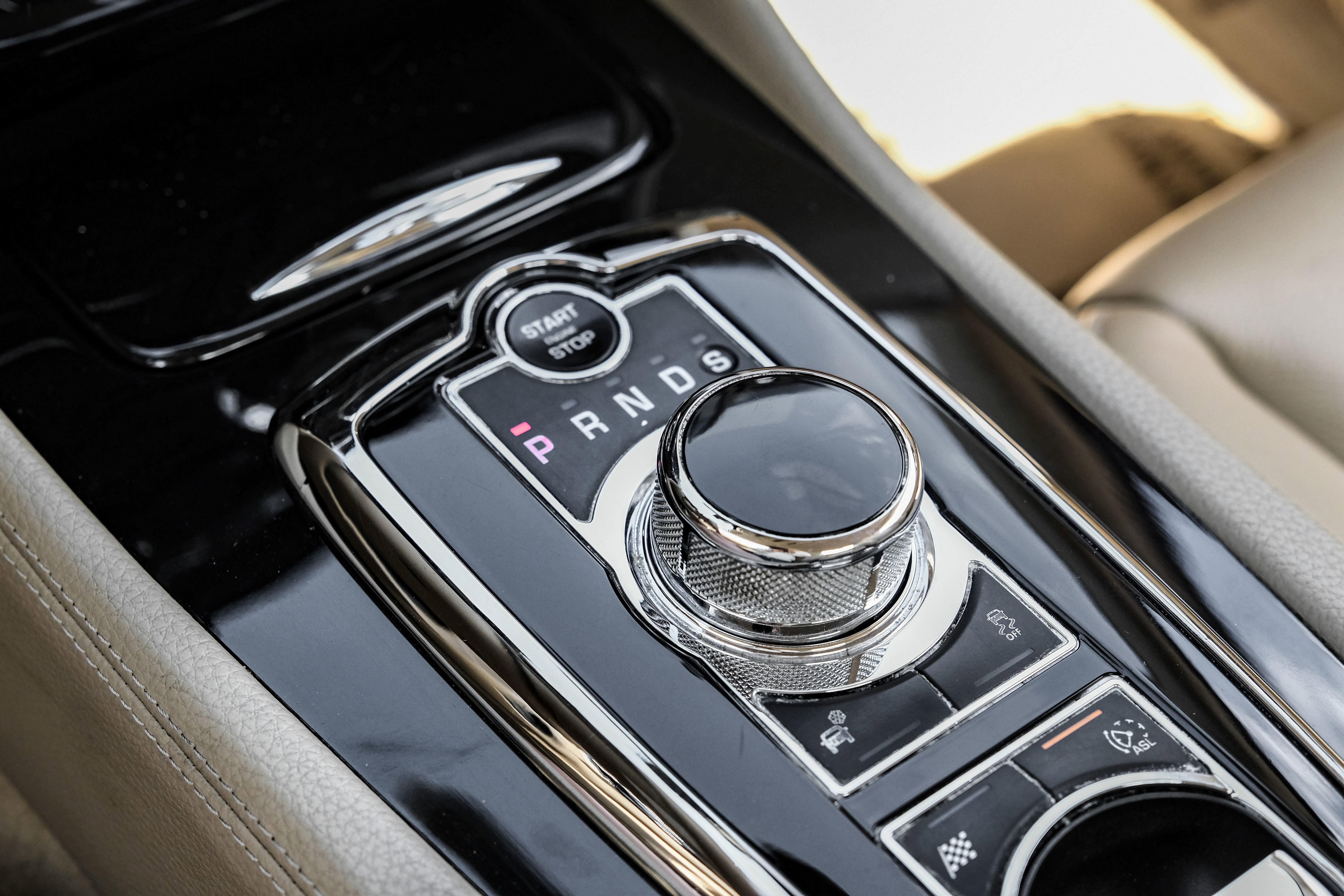 Used 2013 Jaguar XK Touring RWD image 17