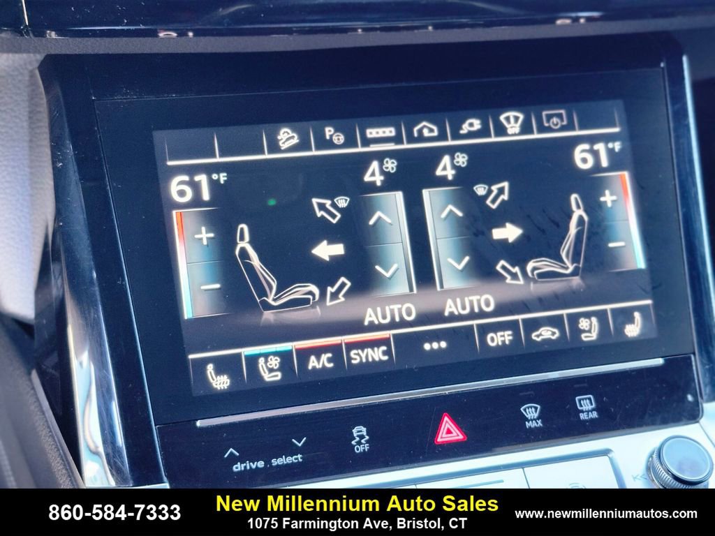 Used 2024 Audi Q8 e-tron Prestige w/ Prestige Package image 22