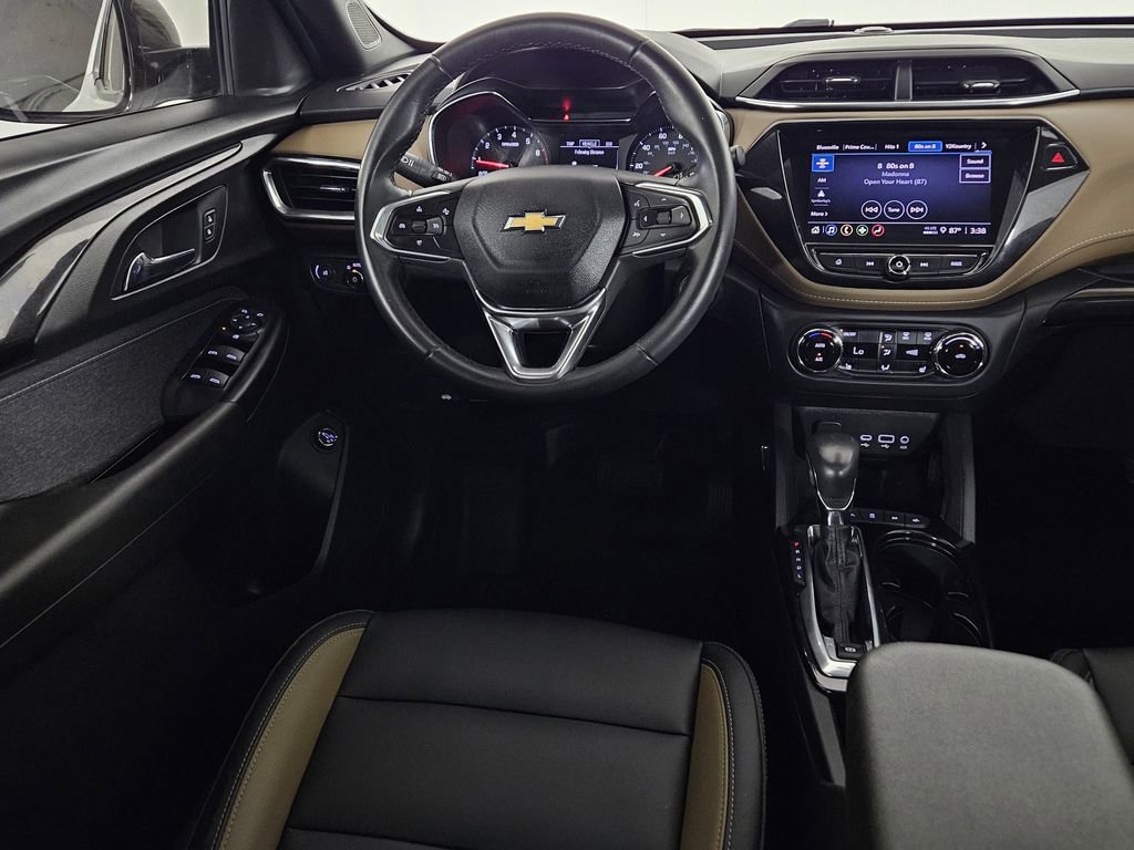 Used 2021 Chevrolet TrailBlazer ACTIV w/ Sun and Liftgate Package image 9