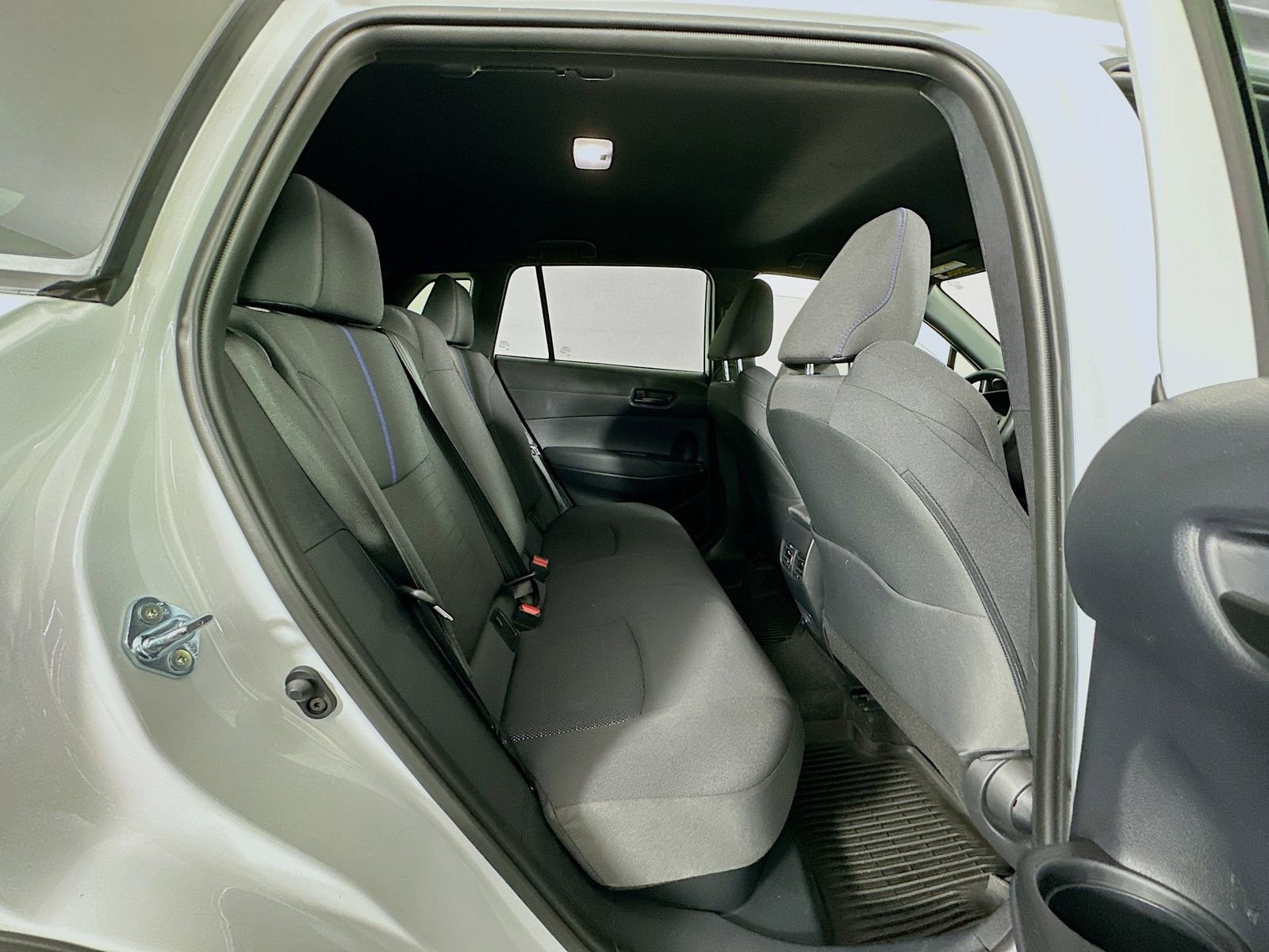 Used 2025 Toyota Corolla Cross AWD Hybrid image 26