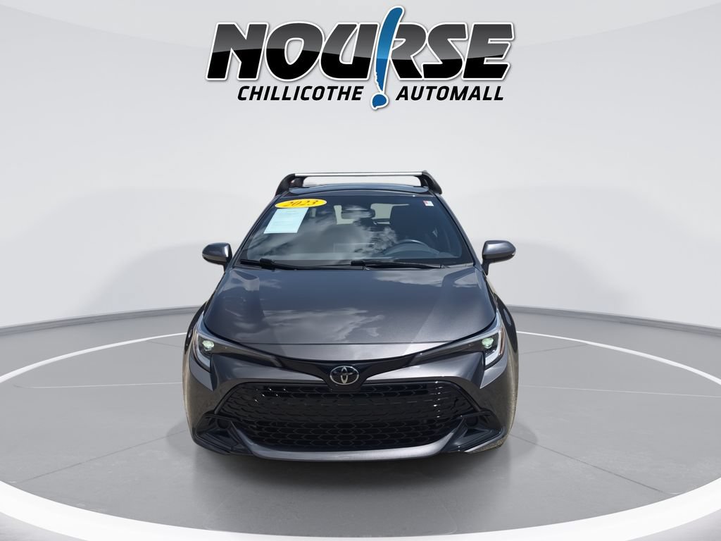 Used 2023 Toyota Corolla SE FWD image 3