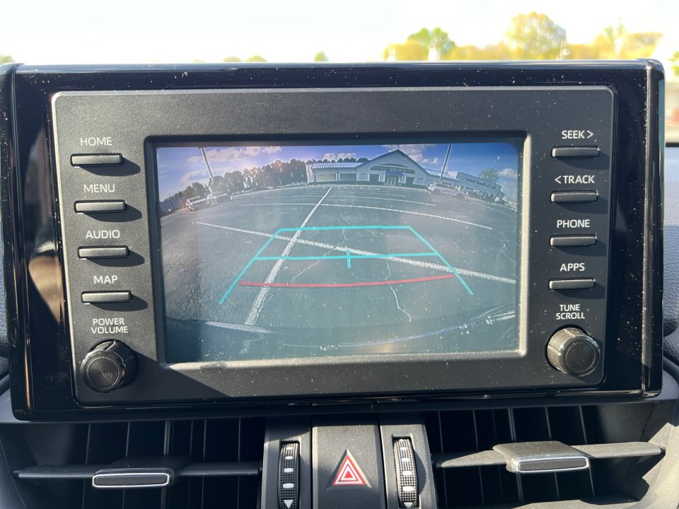 Used 2019 Toyota RAV4 XLE Premium image 23