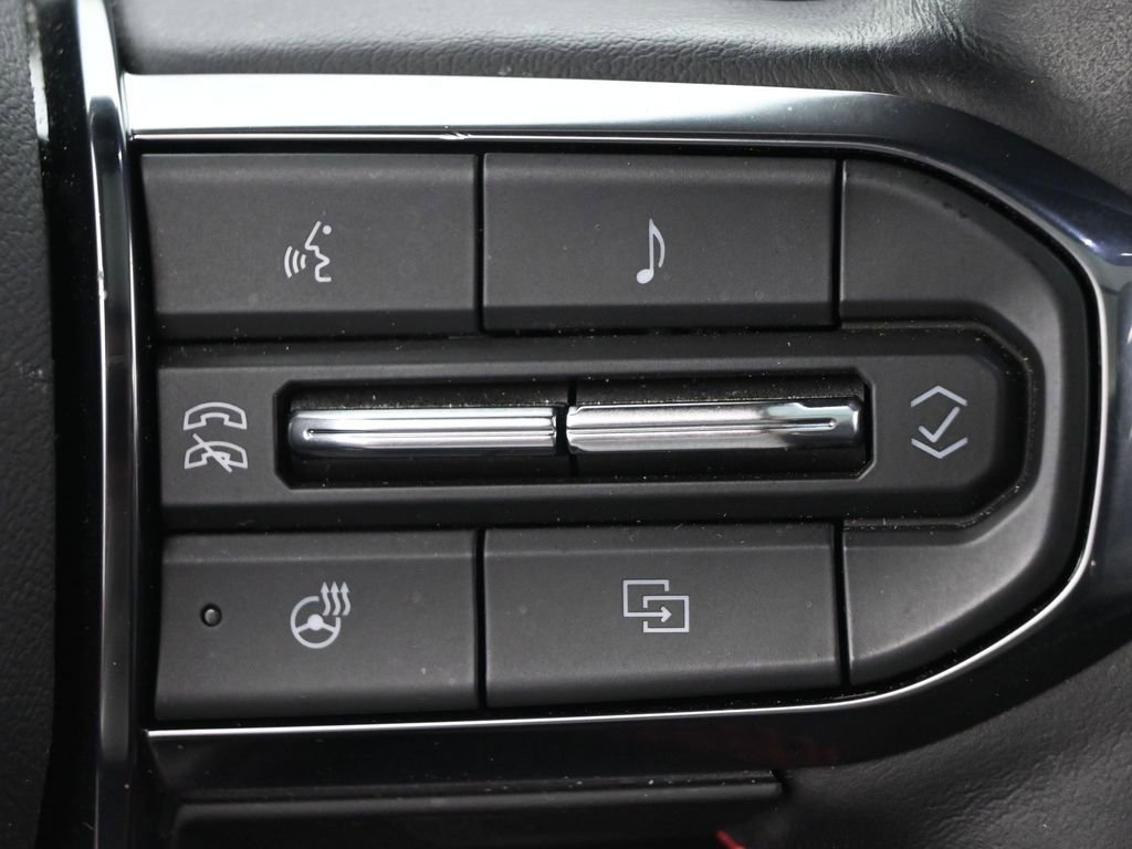 Used 2025 GMC Yukon AT4 Ultimate image 13