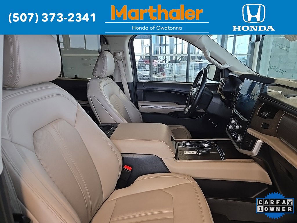 Used 2024 Ford Expedition Limited image 19