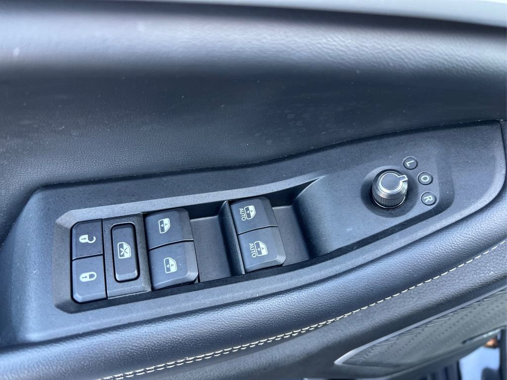 Used 2022 Jeep Grand Cherokee Limited 4xe w/ Luxury Tech Group II image 39