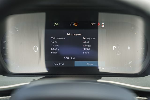 New 2026 Volvo XC40 B5 Plus w/ Protection Package Premier AWD/4WD image 45