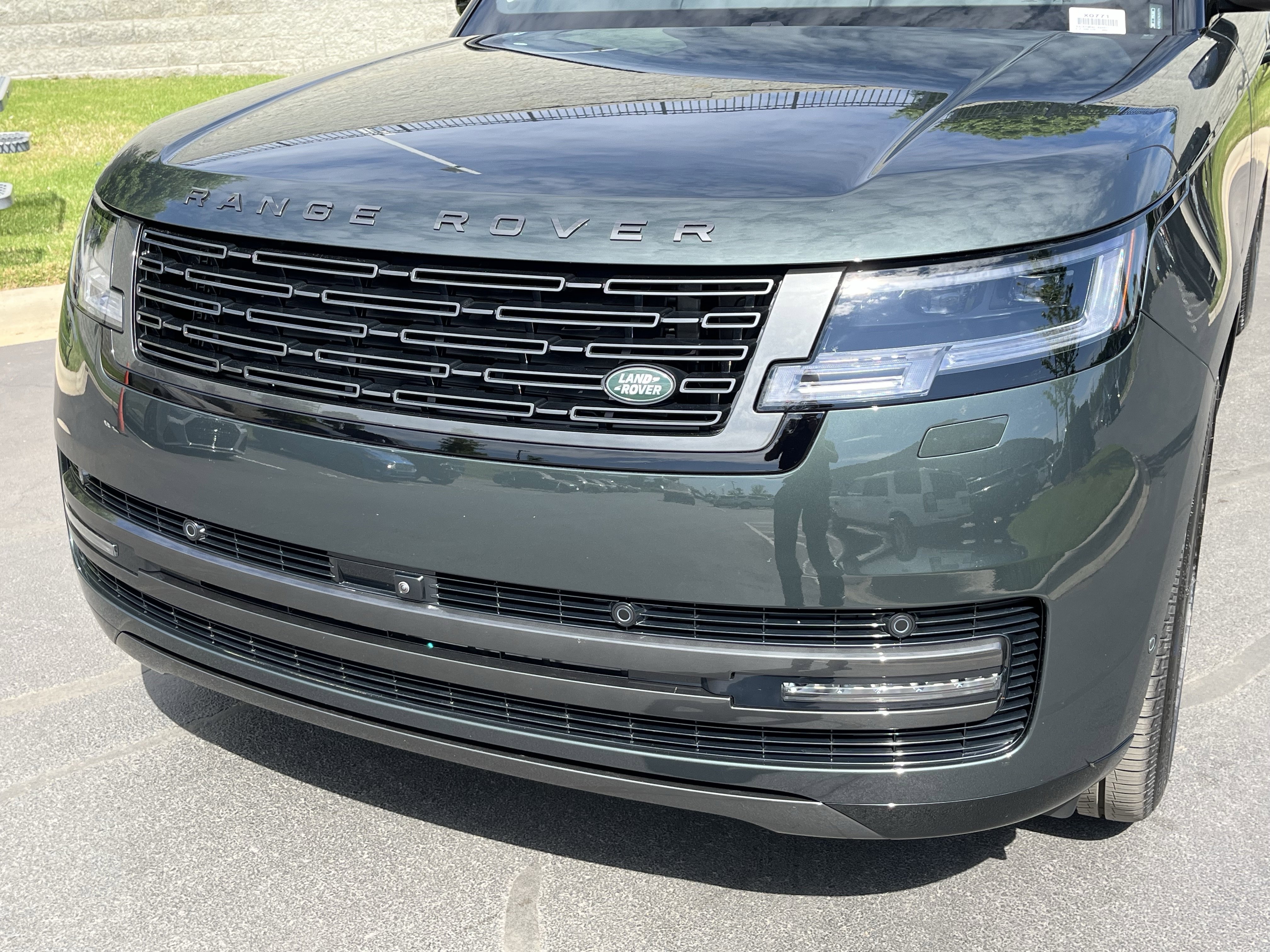 Certified 2026 Land Rover Range Rover SE image 11