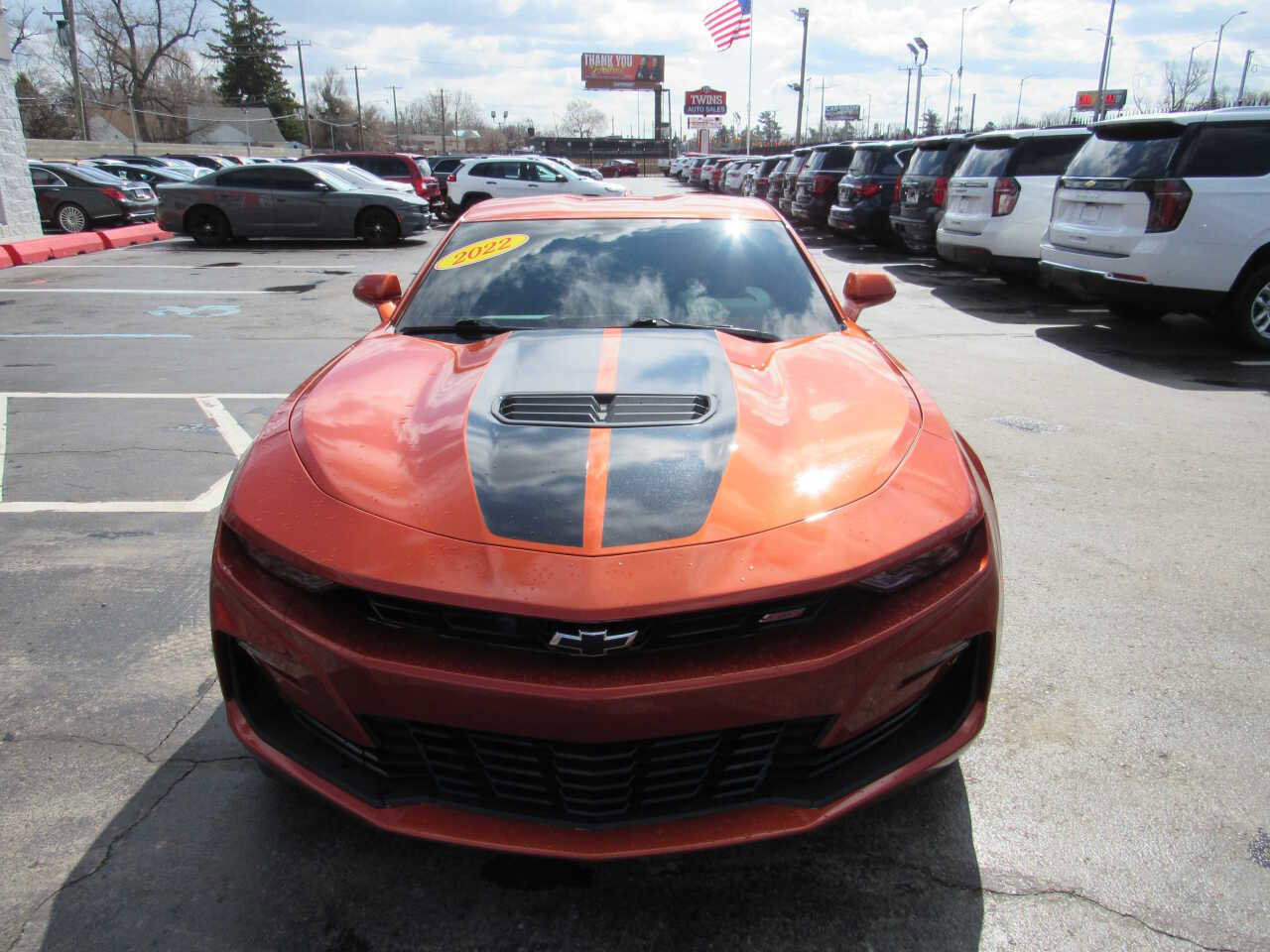 Used 2022 Chevrolet Camaro SS RWD image 2