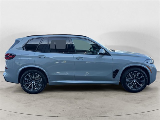 New 2026 BMW X5 xDrive50e w/ Executive Package image 8