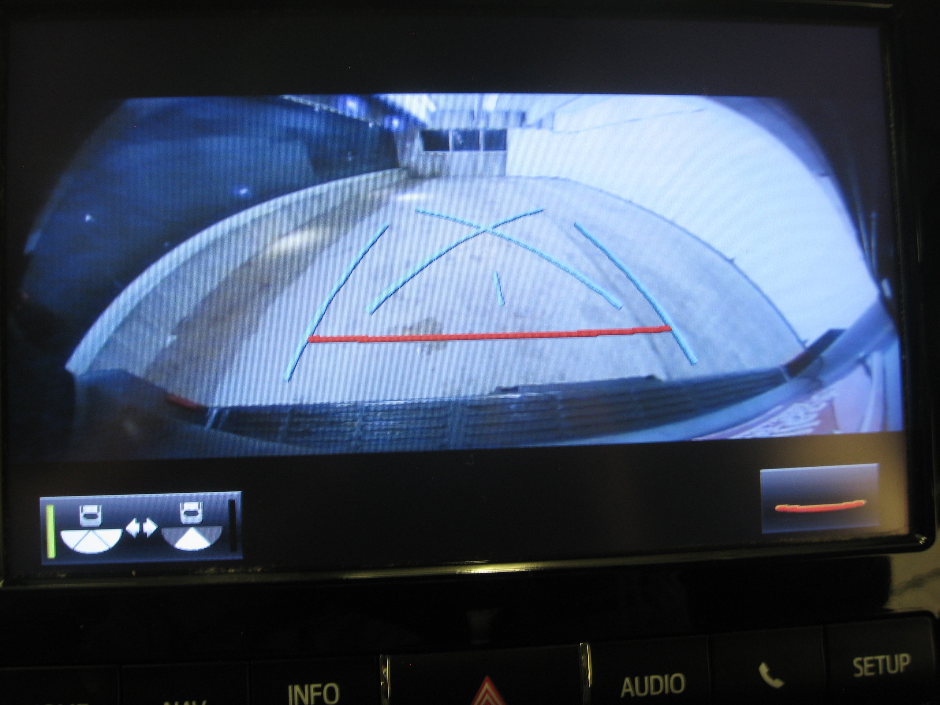 Certified 2017 Toyota Land Cruiser image 24