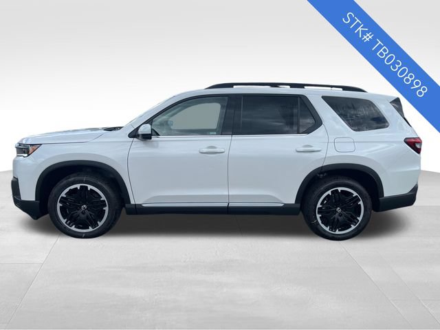 New 2026 Honda Pilot Touring image 4
