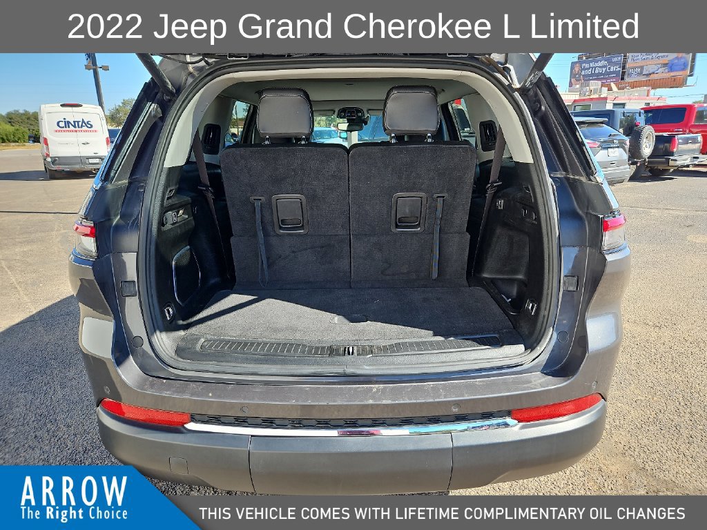 Used 2022 Jeep Grand Cherokee L Limited RWD image 18