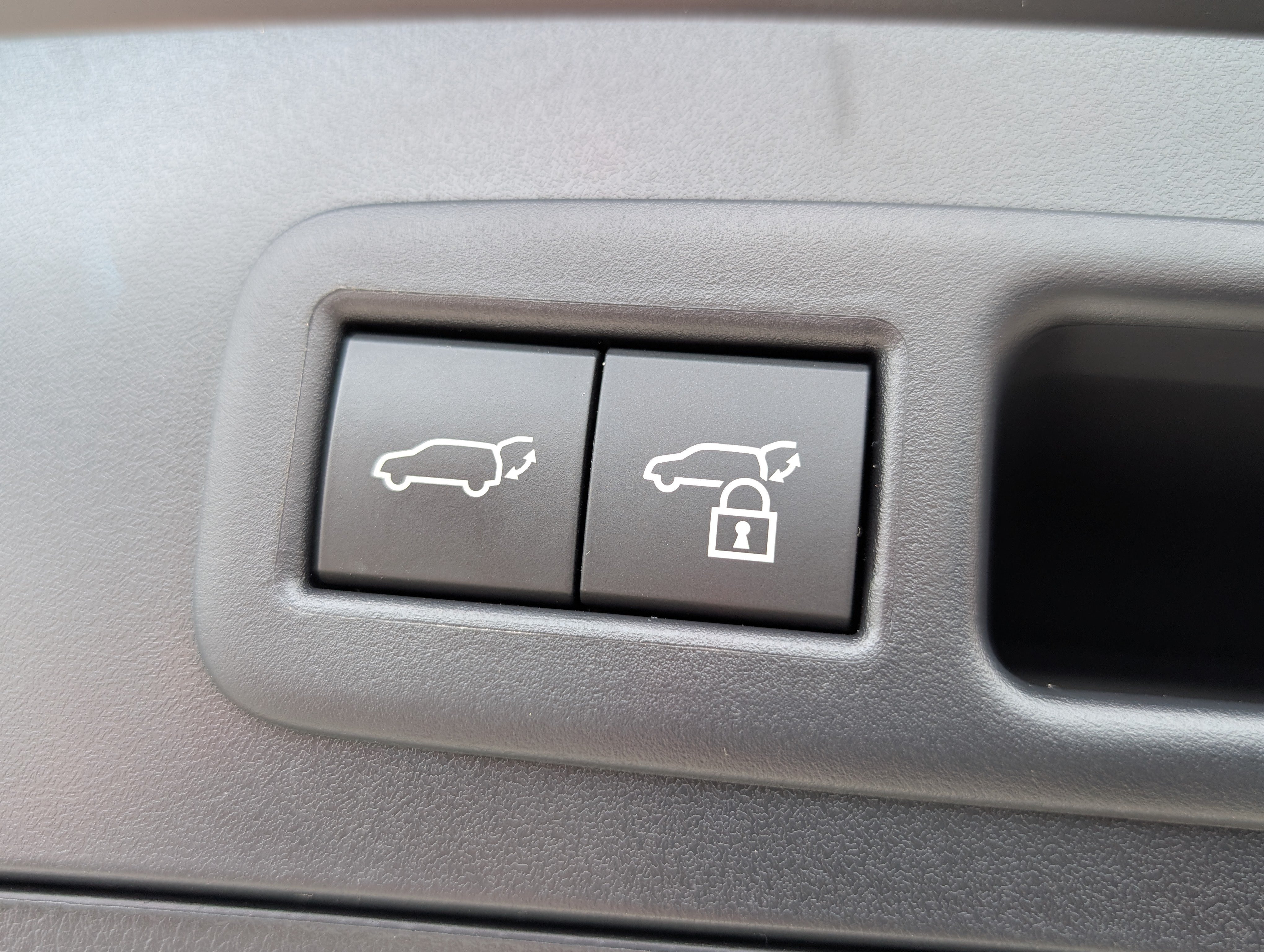 Certified 2025 Lexus UX 300h AWD w/ Accessory Package (Z1) image 14
