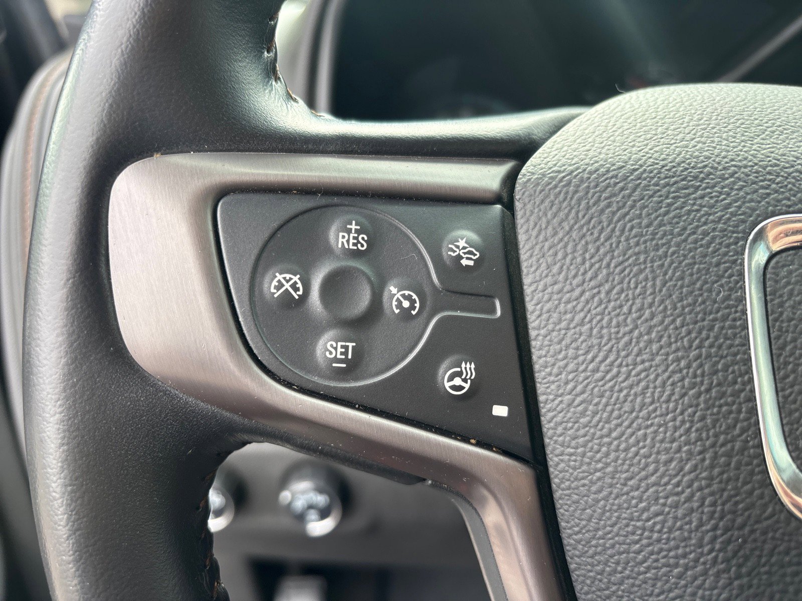 Certified 2021 GMC Canyon AT4 w/ Driver Alert Package image 19