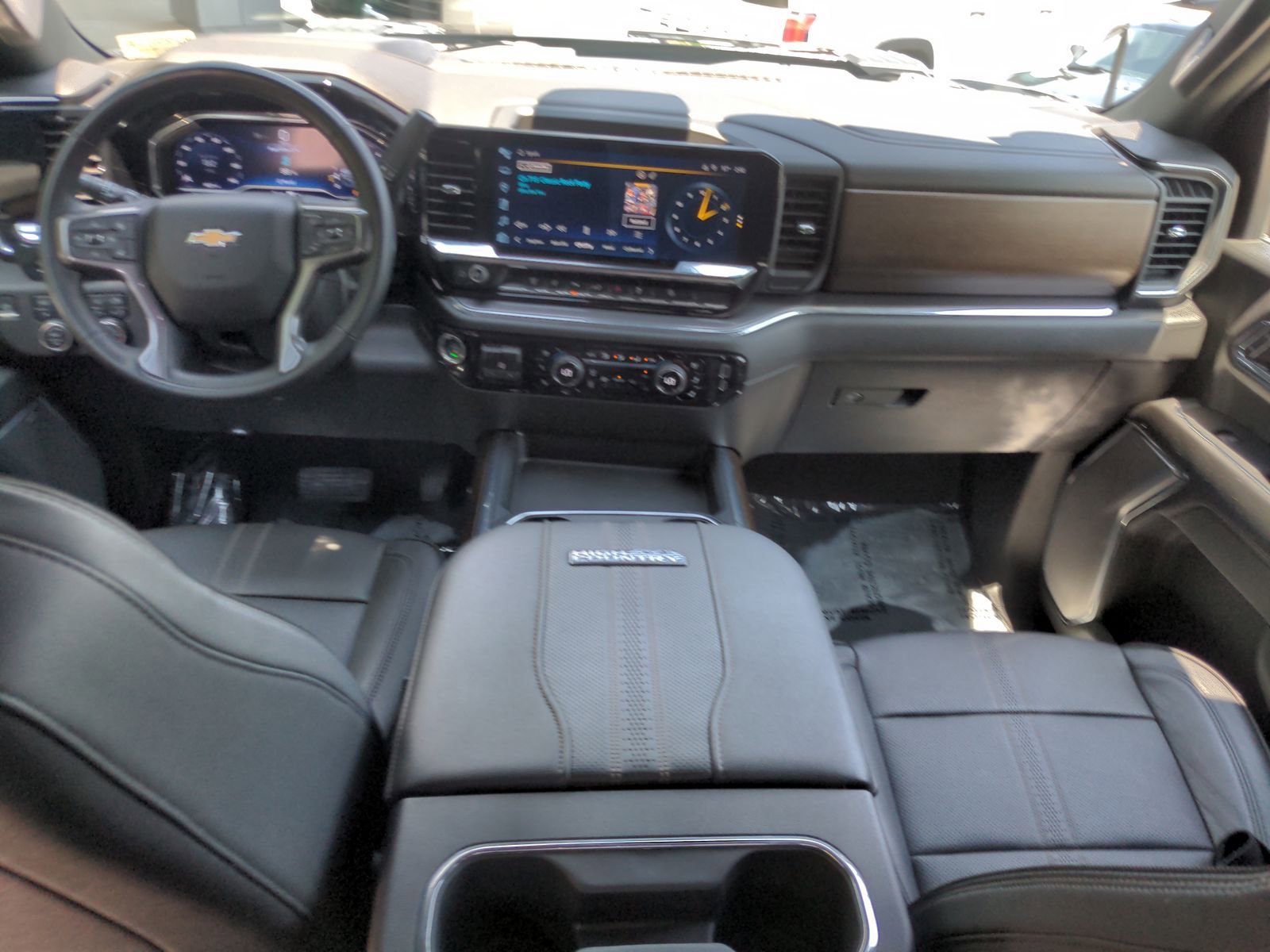 Used 2024 Chevrolet Silverado 2500 High Country w/ High Country Premium Package image 24