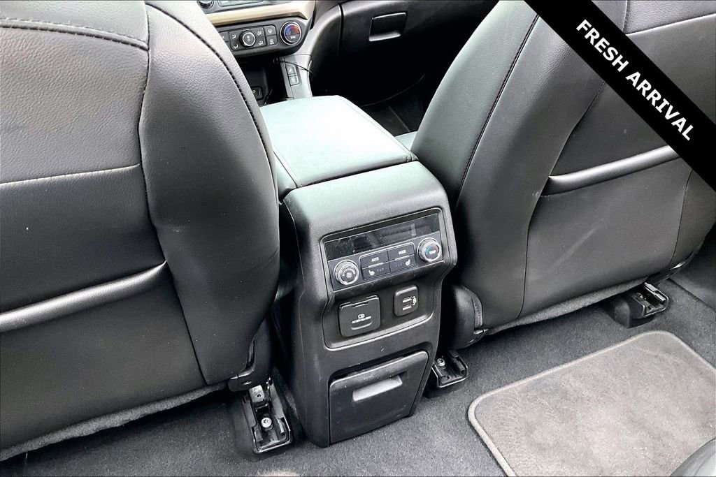 Used 2019 GMC Acadia Denali w/ Technology Package FWD image 11
