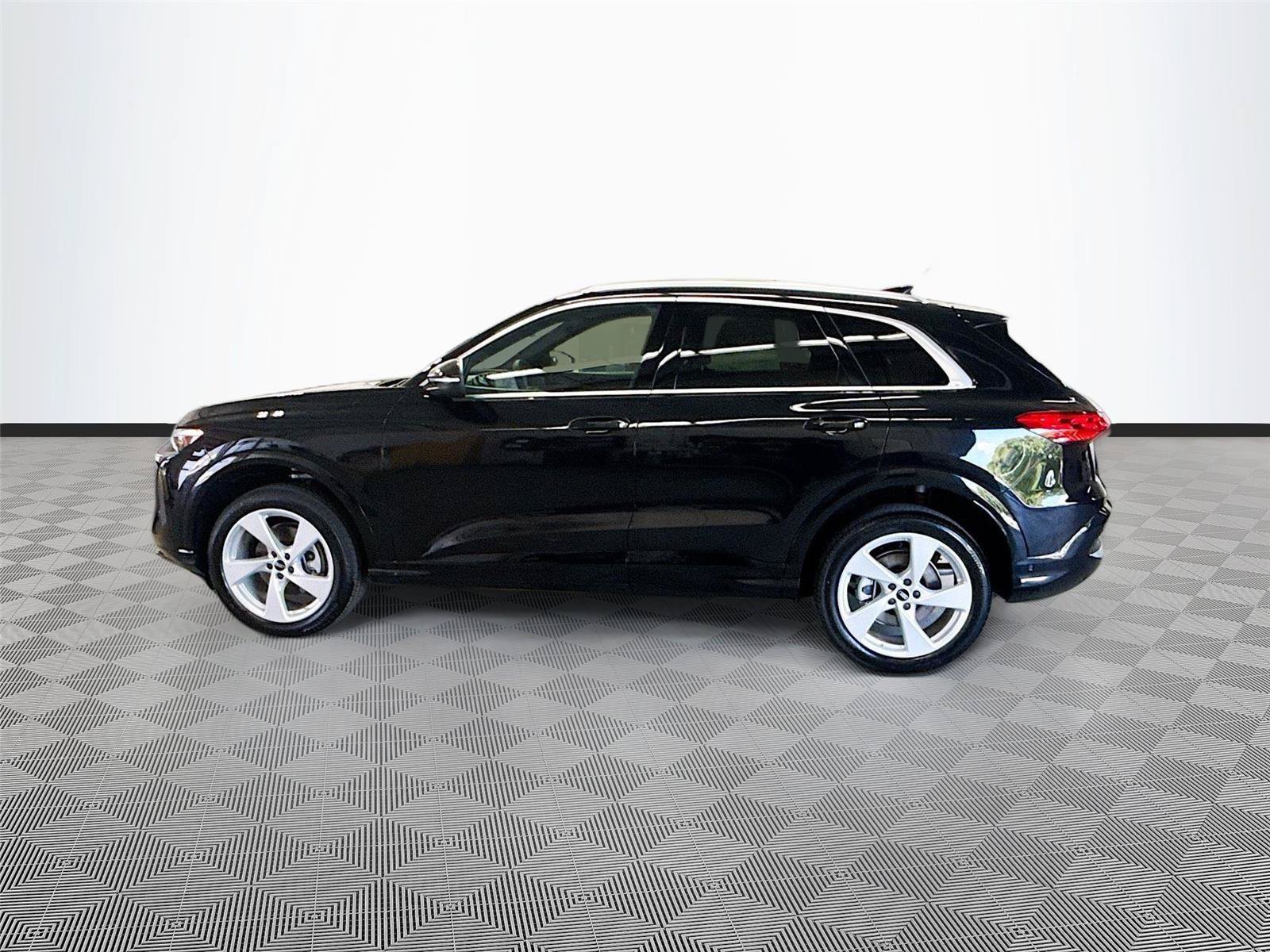 New 2026 Audi Q5 Premium Plus AWD/4WD image 4