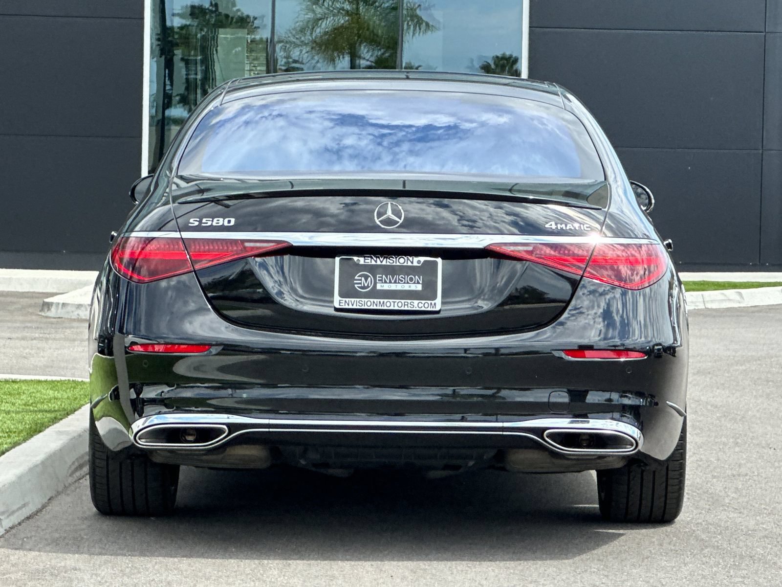 Certified 2024 Mercedes-Benz S 580 4MATIC Sedan image 4