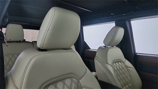 Used 2023 Ford Bronco Outer Banks image 21