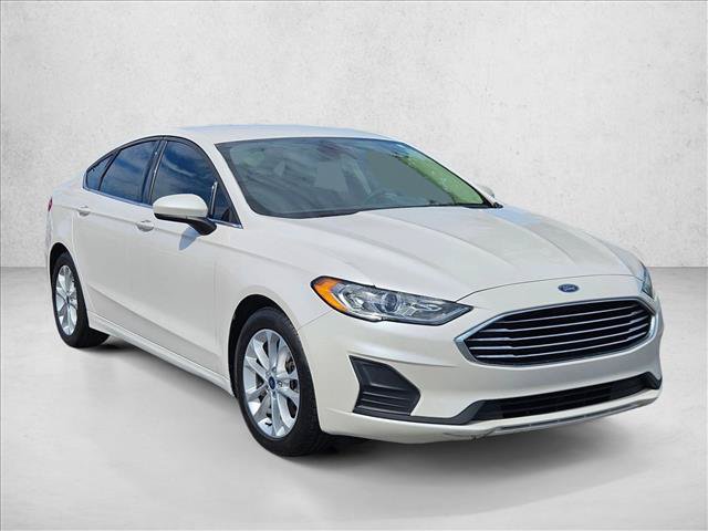 Used 2019 Ford Fusion SE FWD image 3