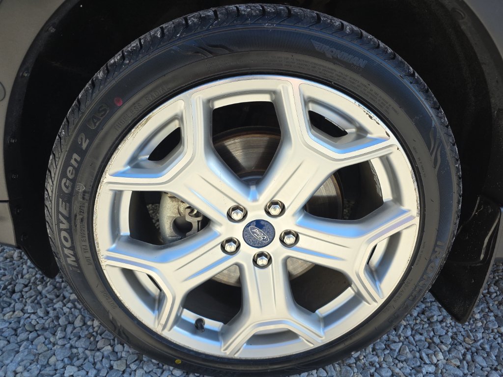 Used 2019 Ford Escape Titanium AWD/4WD image 11